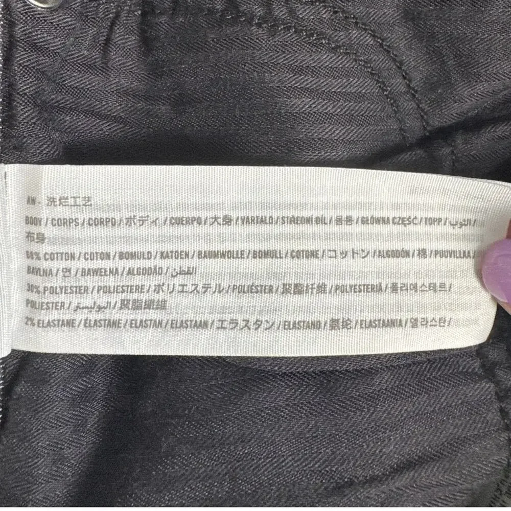 Abercrombie & Fitch excellent pre